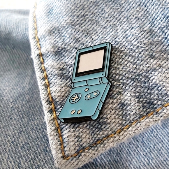 Affordable Fashion Finds Jewelry - Last One⭐Gameboy Advance Enamel Pin